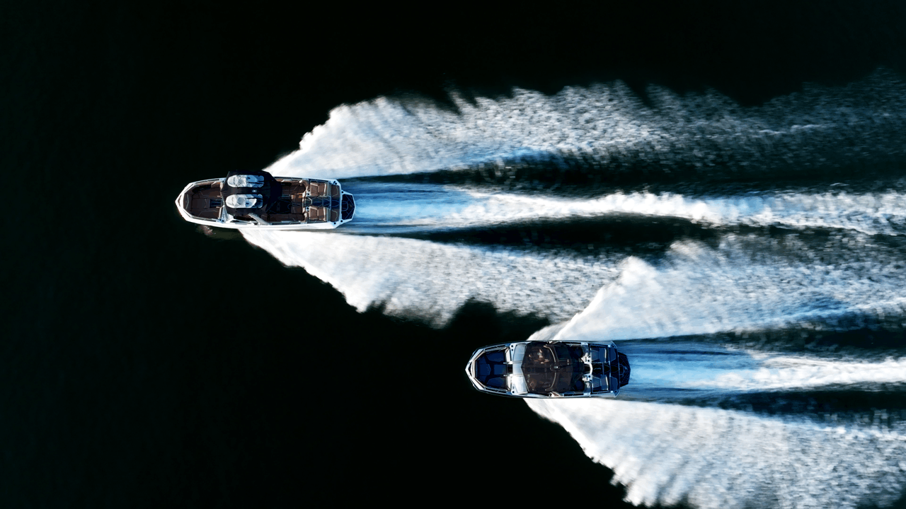 Tige Ultra series boat cutting through wake at speed